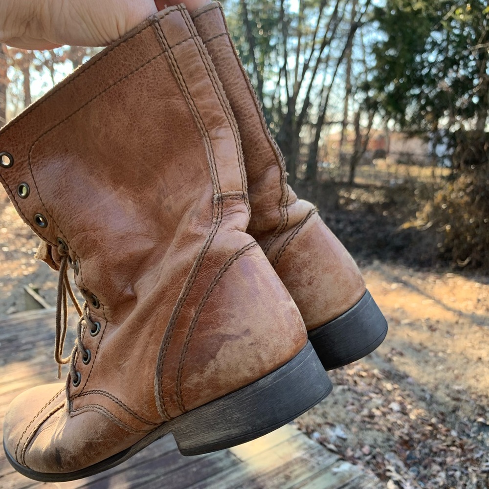Worn Genuine Leather Zip-up Combat Boots - Picture 16 of 16